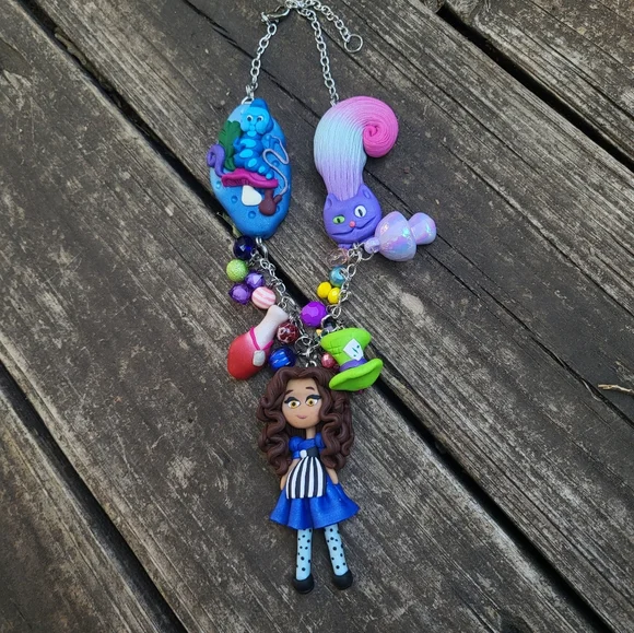 🫐Alice 🍇 in Wonderland 🍄 Necklace🥀 - Picture 6 of 6